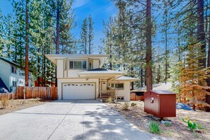 Exterior - Updated Retreat with Game Room, Pool Table & Foosball (South Lake Tahoe)