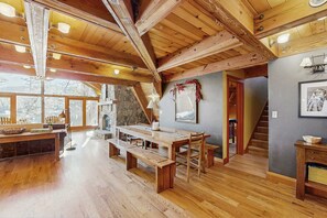 Interior - Luxury lakefront home with private hot tub, on-site dock, fireplace & HOA beach (Soda Springs)
