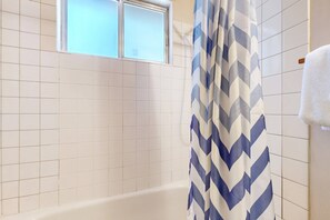 Shower, towels