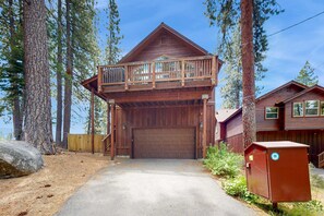 Exterior - with Private Hot Tub & Deck Short Walk to Beach, Near Skiing (Kings Beach)