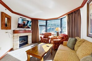 TV, fireplace, offices - Ski-in/ski-out alpine dream condo at Everline Resort & Spa (Olympic Valley)