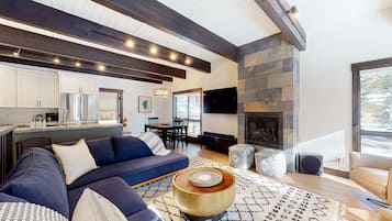 TV, fireplace, stereo, offices