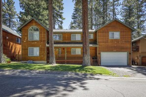 Exterior - Gentian Family Retreat (South Lake Tahoe)
