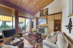 TV, fireplace, offices - Custom, luxe condo with panoramic lake & mountain views & fireplaces (Incline Village)