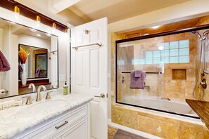 Shower, hair dryer, towels - Lake Getaway with trail access, forest view deck, 2 fireplaces & amenities (Incline Village)