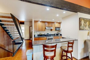 Fridge, microwave, oven, stovetop - Inviting condo with balconies, fireplace, outdoor pool, sauna, & fitness center (Kings Beach)