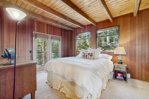 Iron/ironing board, travel cot, WiFi, bed sheets - Lakeside Sanctuary with Lake & Sunset Views from Deck, Walk to Private Beach-Pier (Tahoe City)
