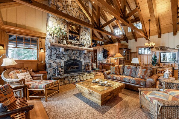 TV, fireplace, offices - Beautiful lakefront home with dock, stone fireplace, W&D, and nearby activities (Tahoe City)