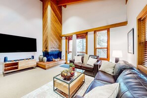 Living area - Peaceful mountain retreat with pool, hot tub, & deck views - near skiing & golf (Truckee)