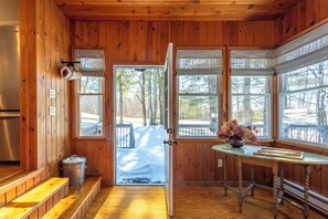 Interior - Chic Catskill Retreat Casa Cochecton (Cochecton)