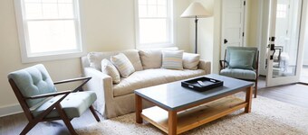 Stylish Mountain Retreat Deer Meadows