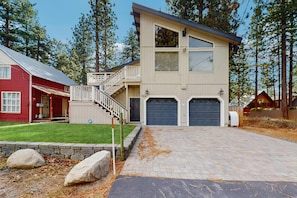 Exterior - Charming Home Steps from Beach, with Lake Views, Game Room, Near Ski Resort (South Lake Tahoe)