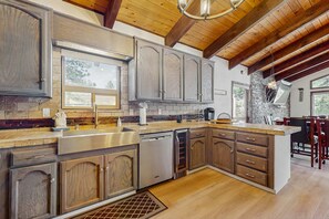Fridge, microwave, oven, stovetop - Charming Home Steps from Beach, with Lake Views, Game Room, Near Ski Resort (South Lake Tahoe)