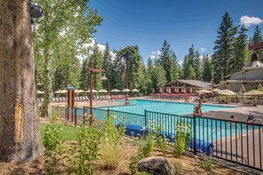 Pool - Cozy condo with mountain views, free shuttle & W&D (NorthStar-Truckee)
