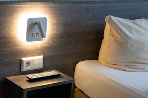 Fer et planche à repasser, Wi-Fi, draps fournis