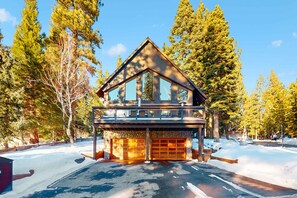 Exterior - ️ Mountain Escape in Incline Village | Views, Fireplaces, & Family Vibes (Incline Village)