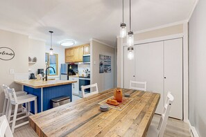 Dining - Condo with private beach, pool access, fireplace, WiFi, and nearby amenities (Tahoe Vista)