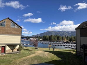 Property grounds - Waterfront townhouse with dock & mountain view - close to skiing, hiking & beach (South Lake Tahoe)