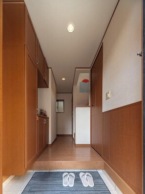 Interior - 福助Haruya   3Ldk 110m2, Tsuruhashi station 5mins JR Tennoji；Namba；Nara；USJ direct (大阪市 生野区鶴橋２−１９−１３)