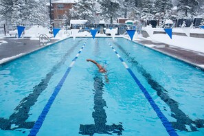 Pool - Gorgeous Tahoe Donner home with recreational activities - near ski resorts (Truckee)