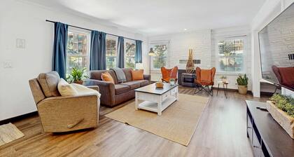 Walkable home just 3 blocks to Heavenly Village w/ hot tub & firepit