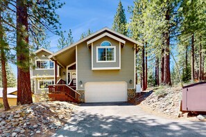 Exterior - Gold Dust Getaway with Foosball, Big Deck & Forest Views - Near Slopes (South Lake Tahoe)