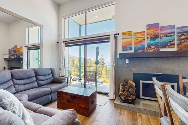 TV, fireplace, offices
