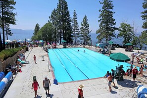 Pool - Beautiful & Spacious Townhome with Deck - Close to the Lake & Slopes (Incline Village)