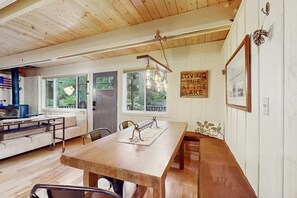 Dining - Chalet-style Townhome with Fireplace, Deck, Near Ski Resort, Incline Village (Incline Village)