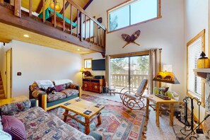 TV, fireplace, offices - Rustic home with forest access, pool, hot tub, sauna, pool table, 2 fireplaces (South Lake Tahoe)