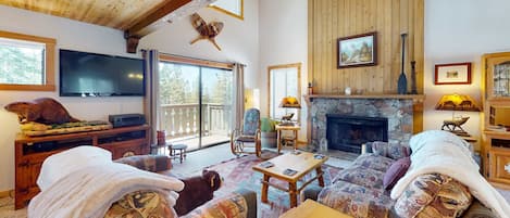 TV, fireplace, offices