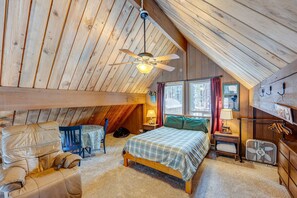 WiFi, bed sheets - Dog-friendly 2-story cabin with loft, fireplace, board games, & wooded views (South Lake Tahoe)
