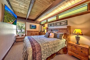 4 habitaciones, escritorio, tabla de planchar con plancha y wifi 