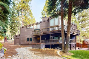 Exterior - Serene home with fireplace, wood stove, kitchen, W&D, hot tub, & gas grill (Truckee)