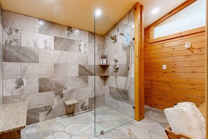 Shower, hair dryer, towels - Serene home with fireplace, wood stove, kitchen, W&D, hot tub, & gas grill (Truckee)