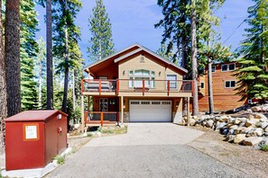 Exterior - Peaceful Mountain Getaway w/ 3 Decks & Hot Tub, Near Slopes, Hiking & Lake (South Lake Tahoe)