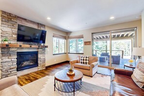 TV, fireplace, offices - Peaceful Mountain Getaway w/ 3 Decks & Hot Tub, Near Slopes, Hiking & Lake (South Lake Tahoe)