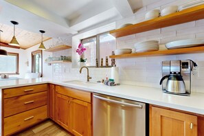 Fridge, microwave, oven, stovetop - Forest getaway with spectacular lake view, 2 decks & hot tub - near Kings Beach (Kings Beach)