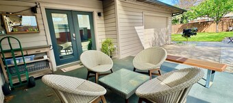 Unique Dallas Stay Tiny Home Fire Pit *Location*