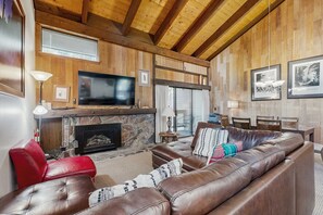 Living area - Two bedroom Townhome w/ loft, private beach, pools, hot tub, sauna, resort fun! (South Lake Tahoe)