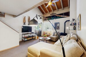 TV, fireplace, offices - Discover the charms of Lake Tahoe & nearby Heavenly (South Lake Tahoe)
