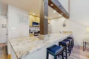 Fridge, microwave, oven, stovetop - Spacious partial lake-view condo with beach access, pool & hot tub (South Lake Tahoe)