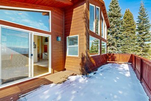 Exterior - Serene home with mountain views, deck, fireplace, BBQ, (Truckee)