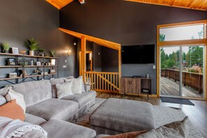 TV, fireplace, offices