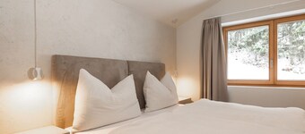 Apartment “N°1” with Mountain View, Private Terrace and Wi-Fi