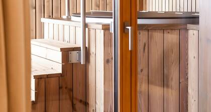 Apartment “N°2” with Mountain View, Private Terrace and Wi-Fi