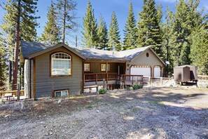 Exterior - Spacious oasis with mountain views, 5 decks & foosball (South Lake Tahoe)