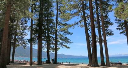Cozy Condo with Tennis, Fireplace, & BBQ in Incline Village