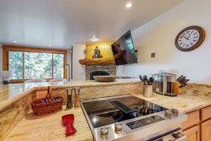 Private kitchen - Remodeled Ski-In - Ski-Out Coyote Fork Retreat with Pools & Hot Tubs (Northstar - Truckee)