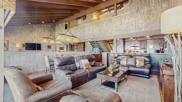 TV, fireplace, offices